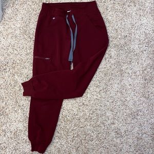 Figs Zamora Jogger Scrub Pants - Burgundy